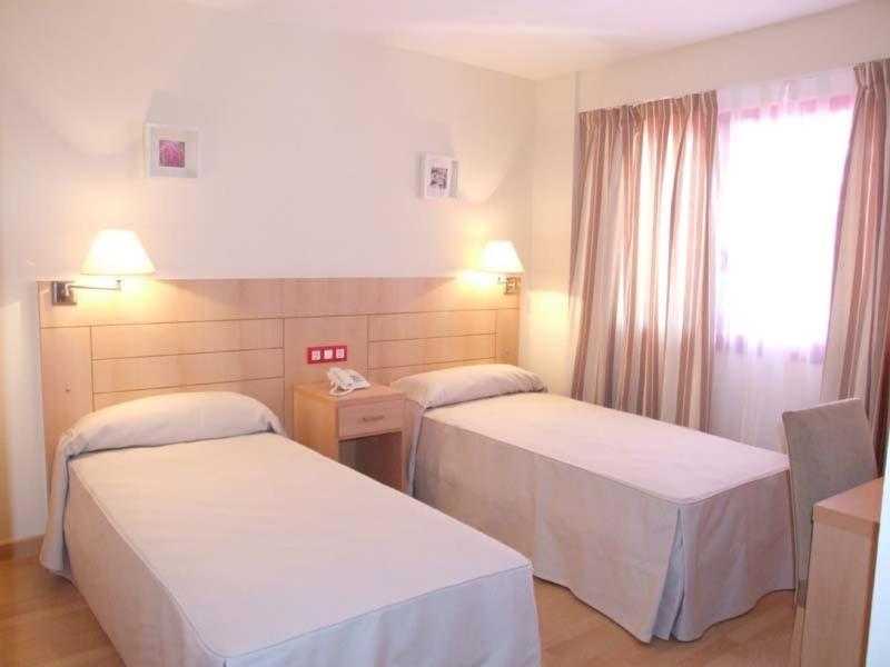 Hotel Villa de Zaragoza Casetas Camera foto